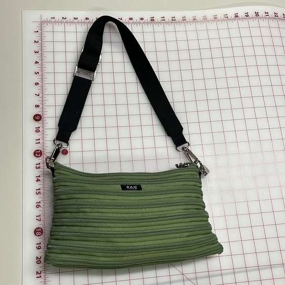 BAM BAGS Green Zipper Adjustable Shoulder Strap West/East Top Zip Urban/Work Bag - Picture 9 of 9